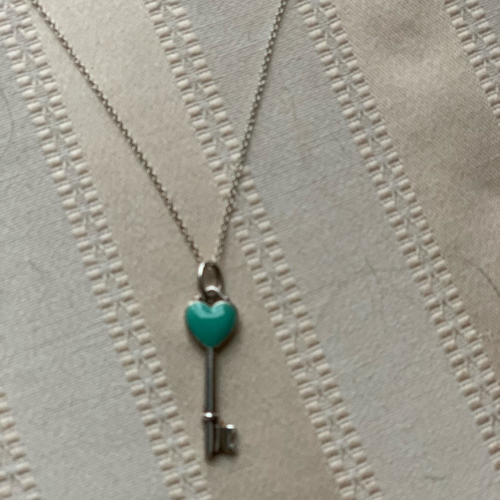 Tiffany&co mini enamel key